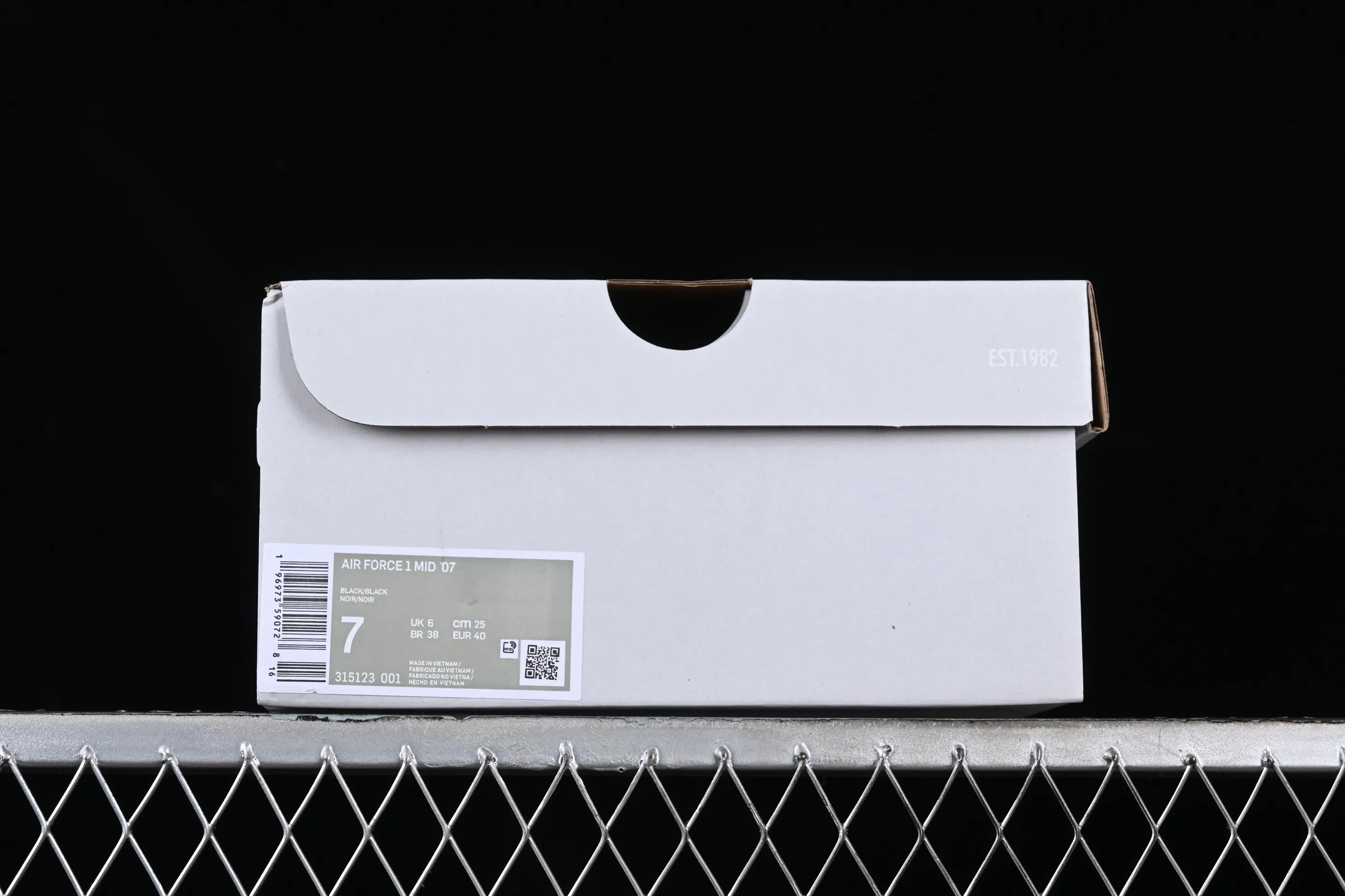 All categories Nk Air Force 1 Air Force series Nk Air Force 1 Mid Air Force mid-top Nk Air Force 1'07 Mid Air Force all-black mid-top casual sneakers 315123-001